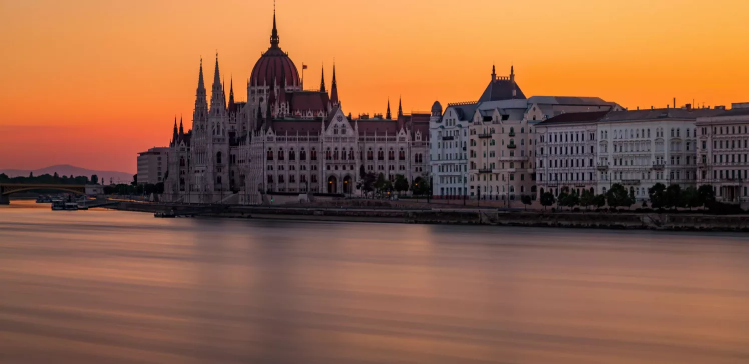 Budapest i solnedgang